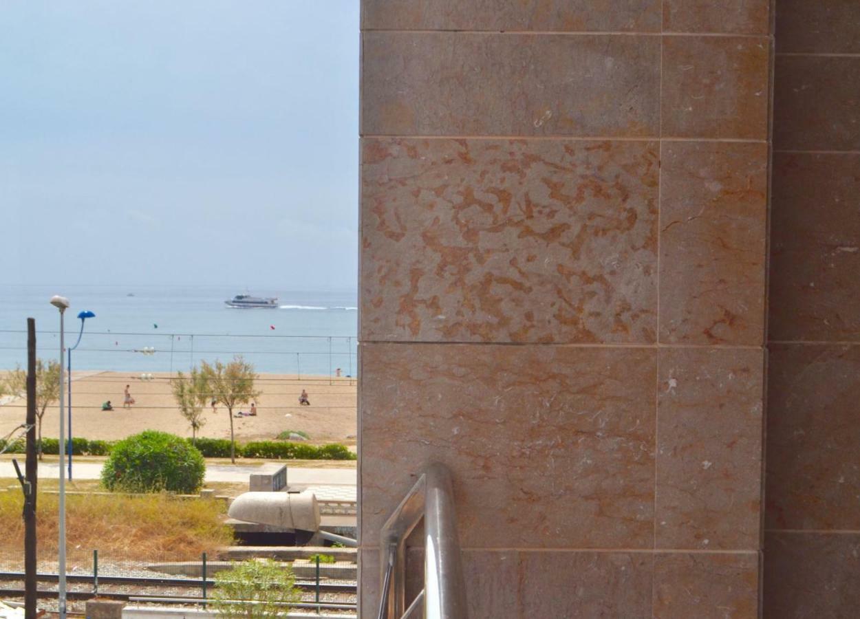 Apartamento Sweet Home Malgrat de Mar Bagian luar foto
